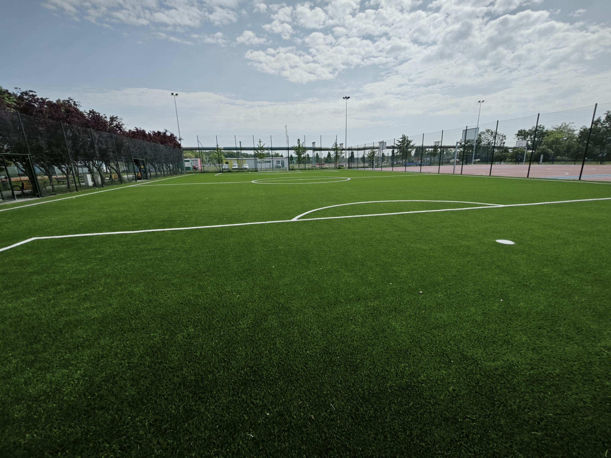 Przebudowa kompleksu boisk sportowych w Siechnicach - I etap