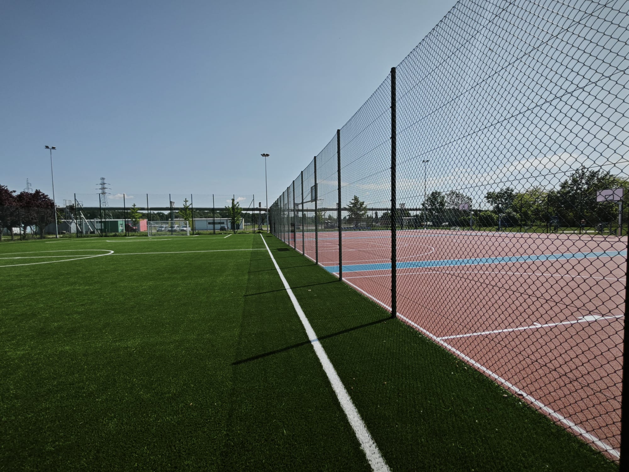 Przebudowa kompleksu boisk sportowych w Siechnicach - I etap