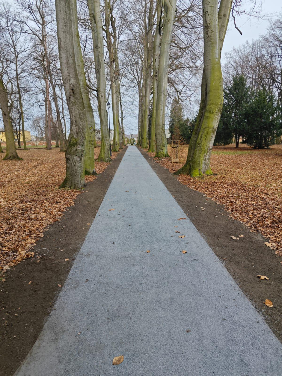 Park w Jelczu-Laskowicach