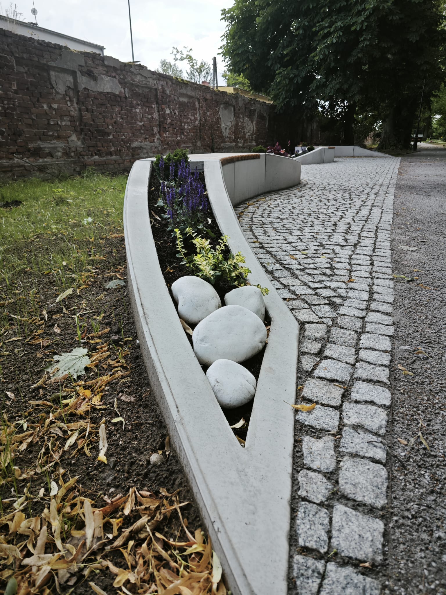 Park w Jelczu-Laskowicach