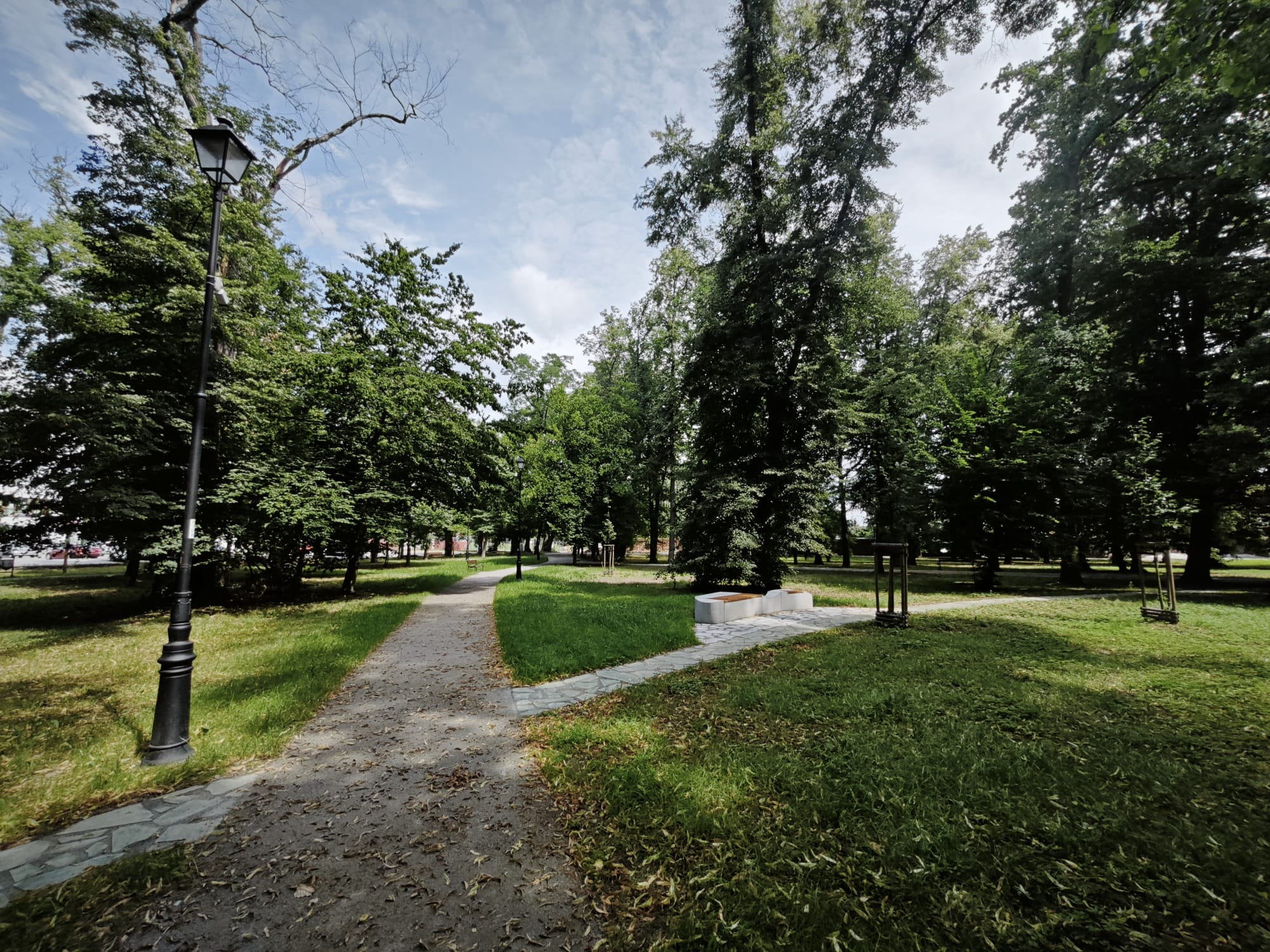 Park w Jelczu-Laskowicach